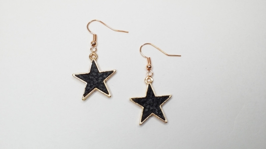 Stern Ohrringe hell goldfarben star schwarz